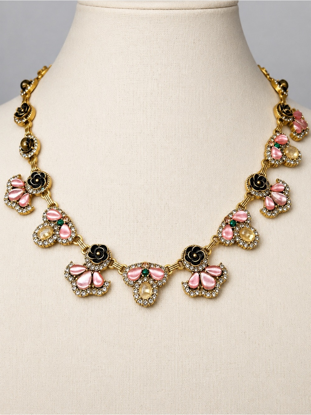 519. Y2K Inspired Pink Rhinestone Resin Cabochon Metal Rose Statement Necklace